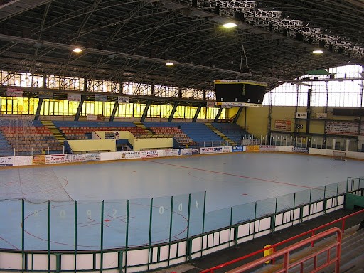 Nové sedačky na Zimním stadionu Uherský Brod
