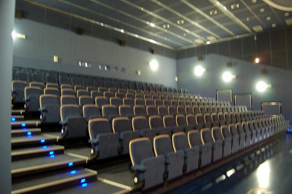 Nové sedačky na Zimním stadionu Uherský Brod