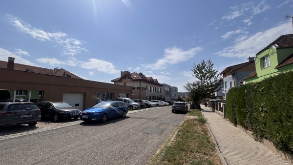 Parkoviště v ulici 9. května - záměr č. 254