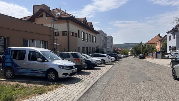 Parkoviště v ulici 9. května - záměr č. 254