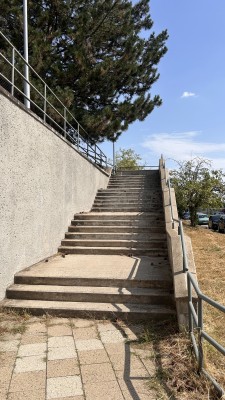 Komunikační propoj mezi ul. Pod Valy, Jana Švermy a Sv. Čecha