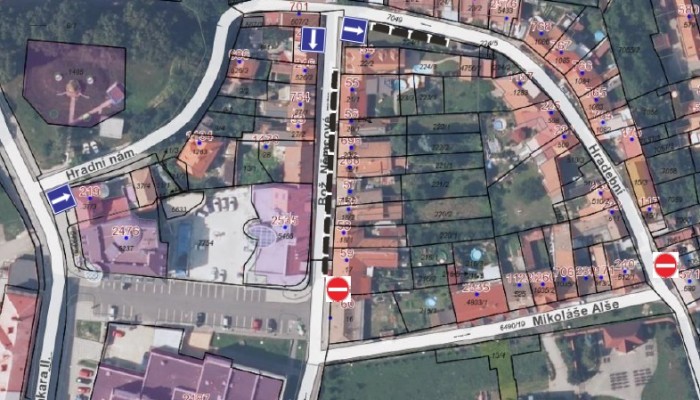 Úprava uličního prostoru v ulici Boženy Němcové, Hradní náměstí a ulici Hradební včetně změn dopravního režimu - záměr č. 298