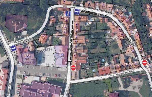 Úprava uličního prostoru v ulici Boženy Němcové, Hradní náměstí a ulici Hradební včetně změn dopravního režimu - záměr č. 298