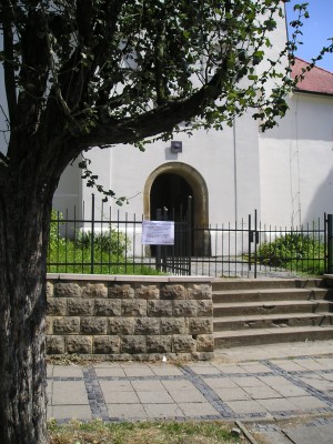 Rekonstrukce schodiště a opěrné zdi u kostela Mistra Jana Husa