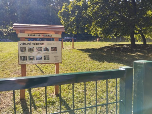 Psí hřiště