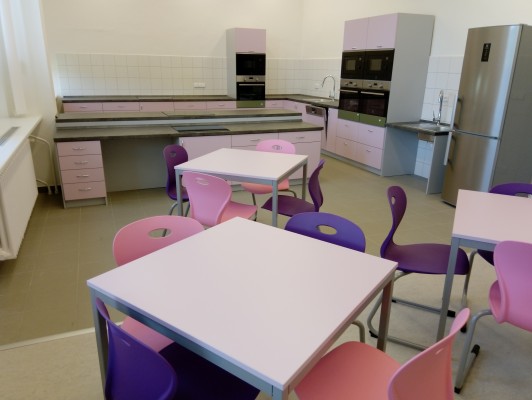 Škola - dílna lidskosti - ZŠ Na Výsluní Uherský Brod